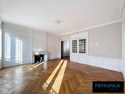 Apartment in Lyon, Rhône