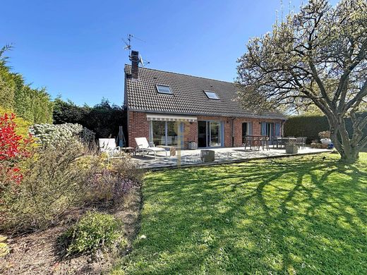 Элитный дом, Villeneuve-d'Ascq, North