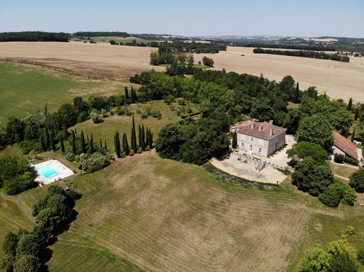 Luxury home in Castéra-Verduzan, Gers