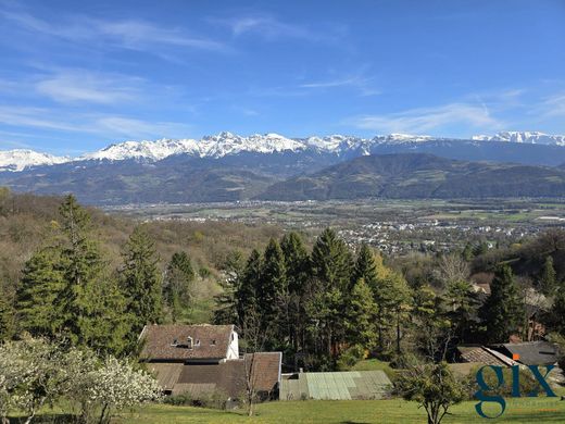 Luxury home in Corenc, Isère