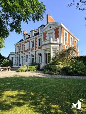 Château à Épinoy, Pas-de-Calais