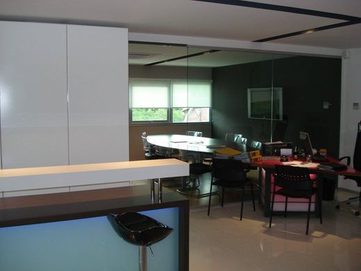 Office in Noumea, Nouméa