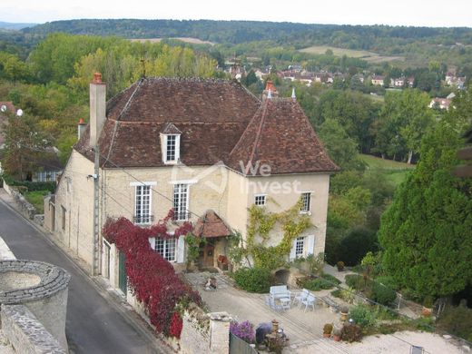 Castle in Arcy-sur-Cure, Yonne