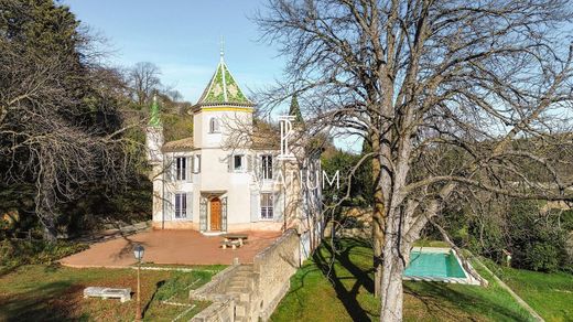 Castle in Valensole, Alpes-de-Haute-Provence