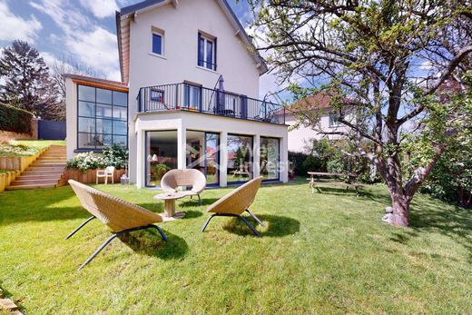 Maison de luxe à Marnes-la-Coquette, Hauts-de-Seine