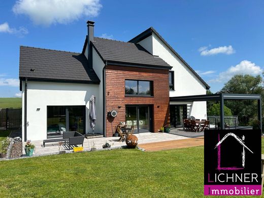 Luxe woning in Etting, Moselle