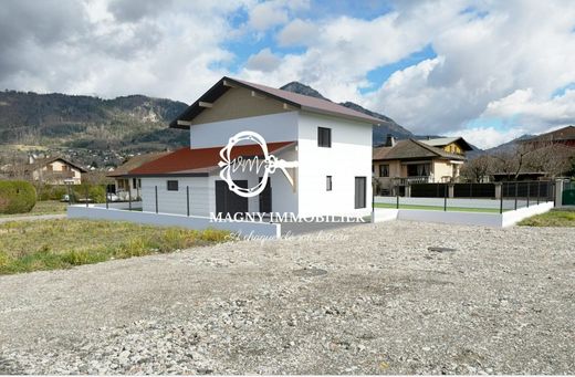 Luksusowy dom w Marignier, Haute-Savoie