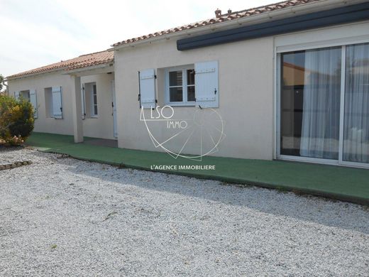 Luxe woning in Sainte-Foy, Vendée