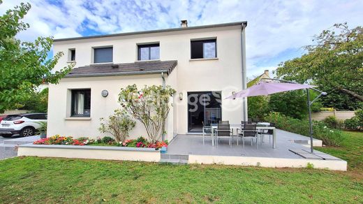 Conflans-Sainte-Honorine, Yvelinesの高級住宅