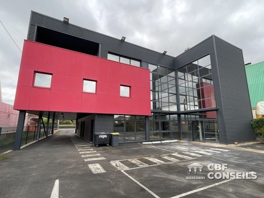 Office in Clermont-Ferrand, Puy-de-Dôme