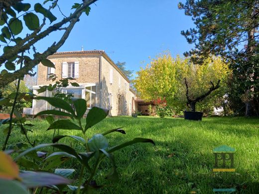 Luksusowy dom w Sauveterre-de-Guyenne, Gironde