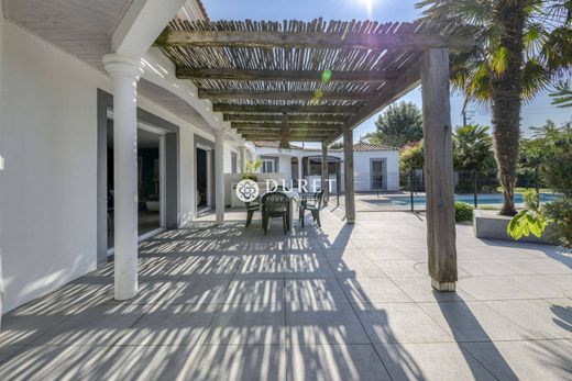 호화 저택 / Bois-de-Céné, Vendée