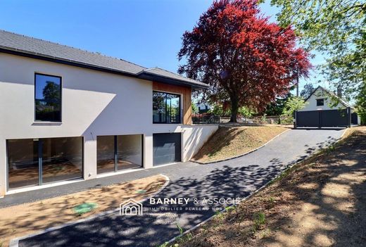 Luxury home in Mont-Saint-Aignan, Seine-Maritime