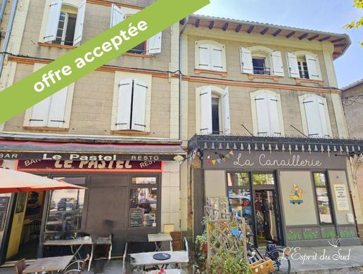 Rabastens, Tarnのアパートメント・コンプレックス