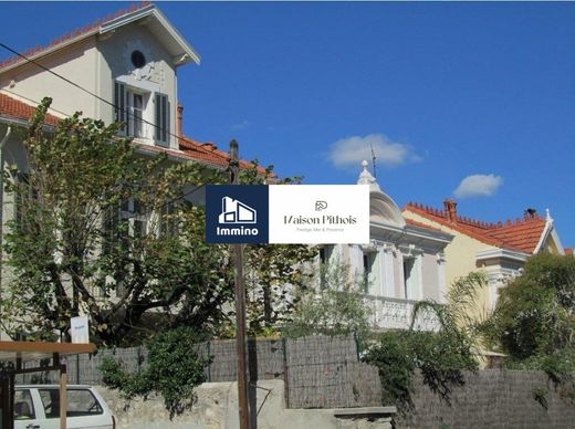 Maison de luxe à Toulon, Var