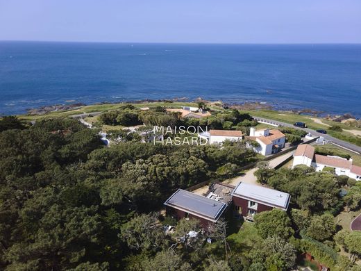 Luxus-Haus in Les Sables-d'Olonne, Vendée
