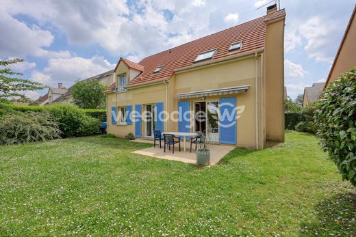 Luxe woning in Chatou, Yvelines
