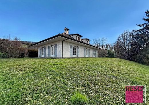 Luxus-Haus in Cranves-Sales, Haute-Savoie