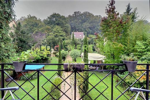 Luxe woning in Gometz-le-Châtel, Essonne