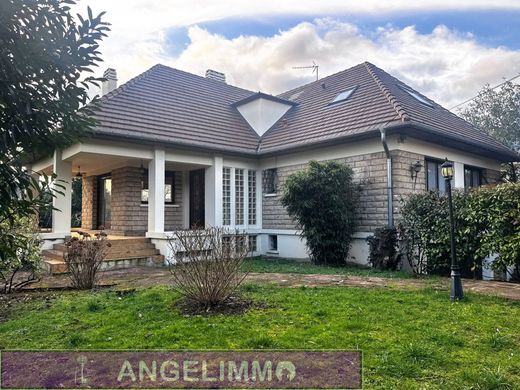 Luxe woning in Taverny, Val d'Oise