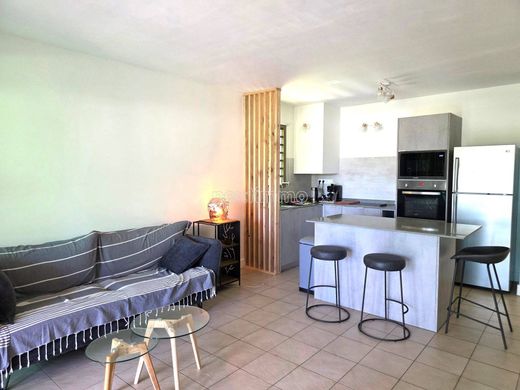 Apartment / Etagenwohnung in Punaauia, Îles du Vent
