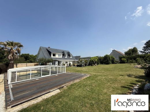 Luxury home in Octeville-sur-Mer, Seine-Maritime