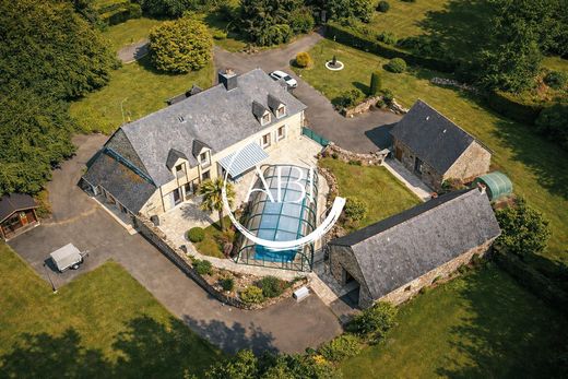 Maison de luxe à Saint-Georges-Buttavent, Mayenne