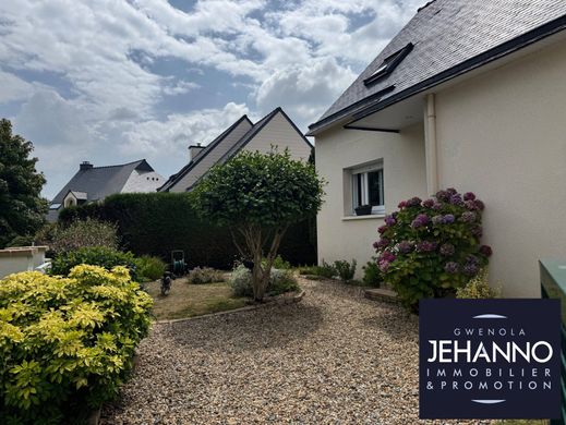 Luxus-Haus in Séné, Morbihan