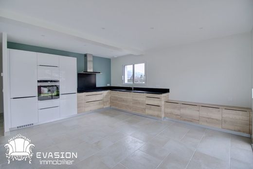 Casa de lujo en Domancy, Alta Saboya