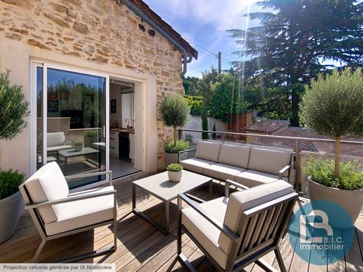 Piso / Apartamento en Saint-Cyr-au-Mont-d'Or, Ródano