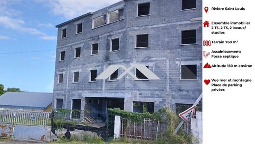 La Rivière, Réunionのアパートメント・コンプレックス