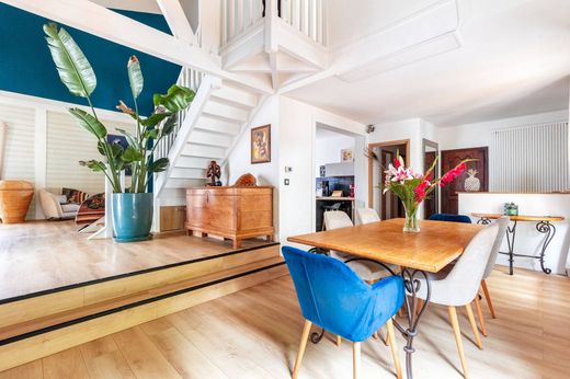 Luxury home in Villenave-d'Ornon, Gironde