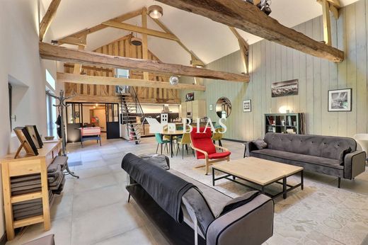 Lisieux, Calvadosの高級住宅