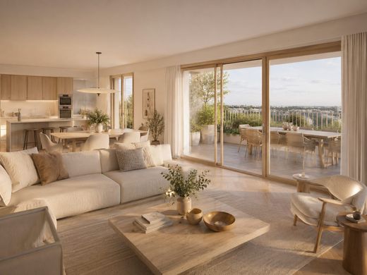 Apartment in Bagneux, Hauts-de-Seine