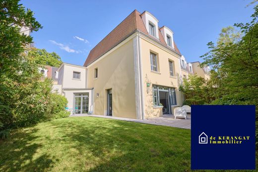 Luxury home in Châtenay-Malabry, Hauts-de-Seine