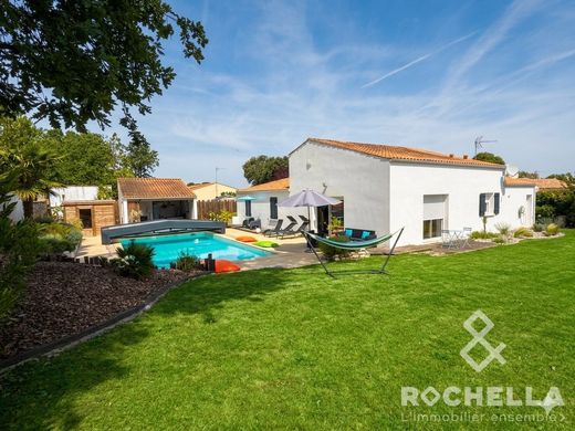 Luxury home in Sainte-Soulle, Charente-Maritime