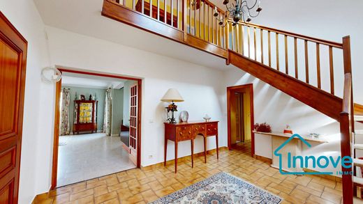 Luxus-Haus in Saint-Nom-la-Bretêche, Yvelines