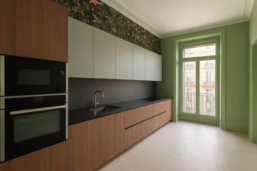 Apartment / Etagenwohnung in Bordeaux, Gironde