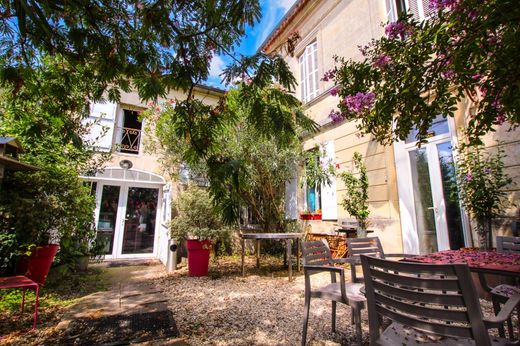Kamienica w Saint-André-de-Cubzac, Gironde
