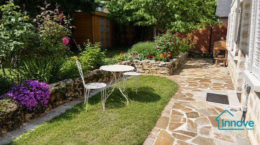 Luxury home in Viroflay, Yvelines