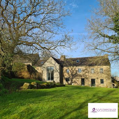 豪宅  Commana, Finistère