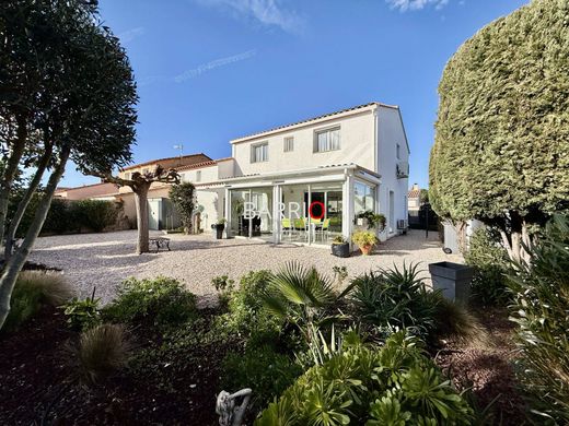 Luksusowy dom w Saint-Cyprien, Pyrénées-Orientales