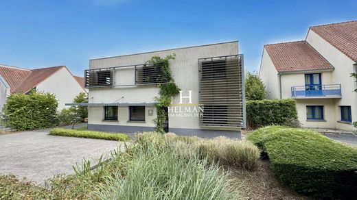 مكتب ﻓﻲ Ardres, Pas-de-Calais