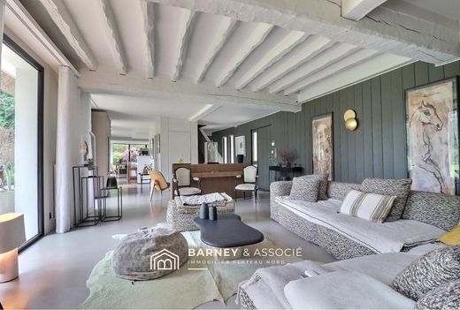 Luxury home in Bihorel, Seine-Maritime