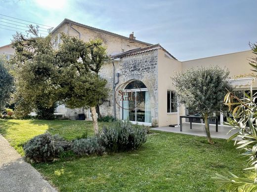 Maison de luxe à Angoulême, Charente