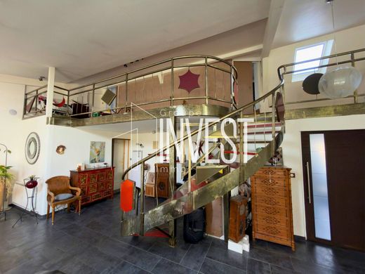 Luxus-Haus in Mouvaux, Nord