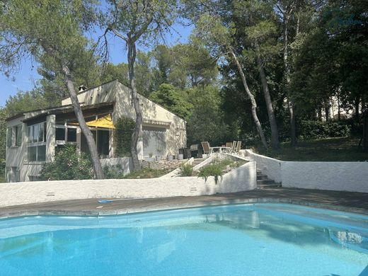 Luxe woning in Saint-Clément-de-Rivière, Hérault