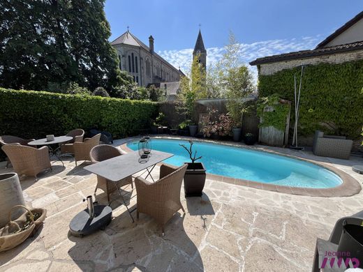 Luxe woning in Belfort, Territoire de Belfort