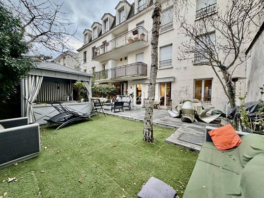 Apartament w Charenton-le-Pont, Val-de-Marne