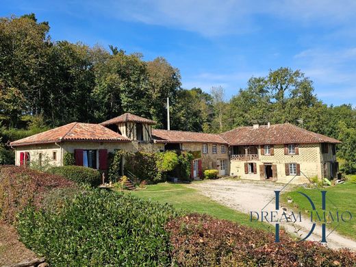 Luxus-Haus in Castelnau-Magnoac, Hautes-Pyrénées